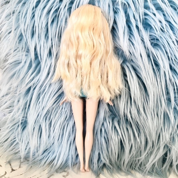 Disney, Frozen,‎ Elsa, Singing, Doll, 2014, Nice Condition - Picture 3 of 8